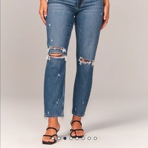 Abercrombie - Curve Love High Waisted Straight Leg Jeans - 29S